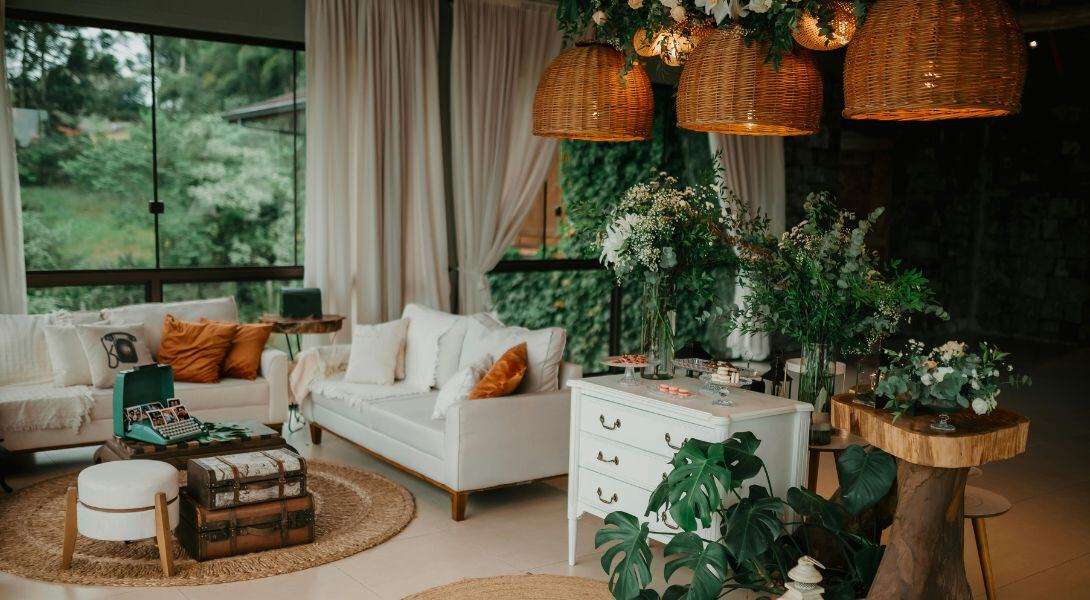 Cozy Bohemian Living Room with Rustic Decor