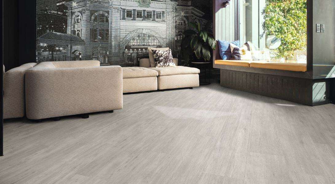 Karndean LooseLay Long Board Vinyl Landscape LLP157 Bridgeport Living RoomComm LS1_CM.jpg