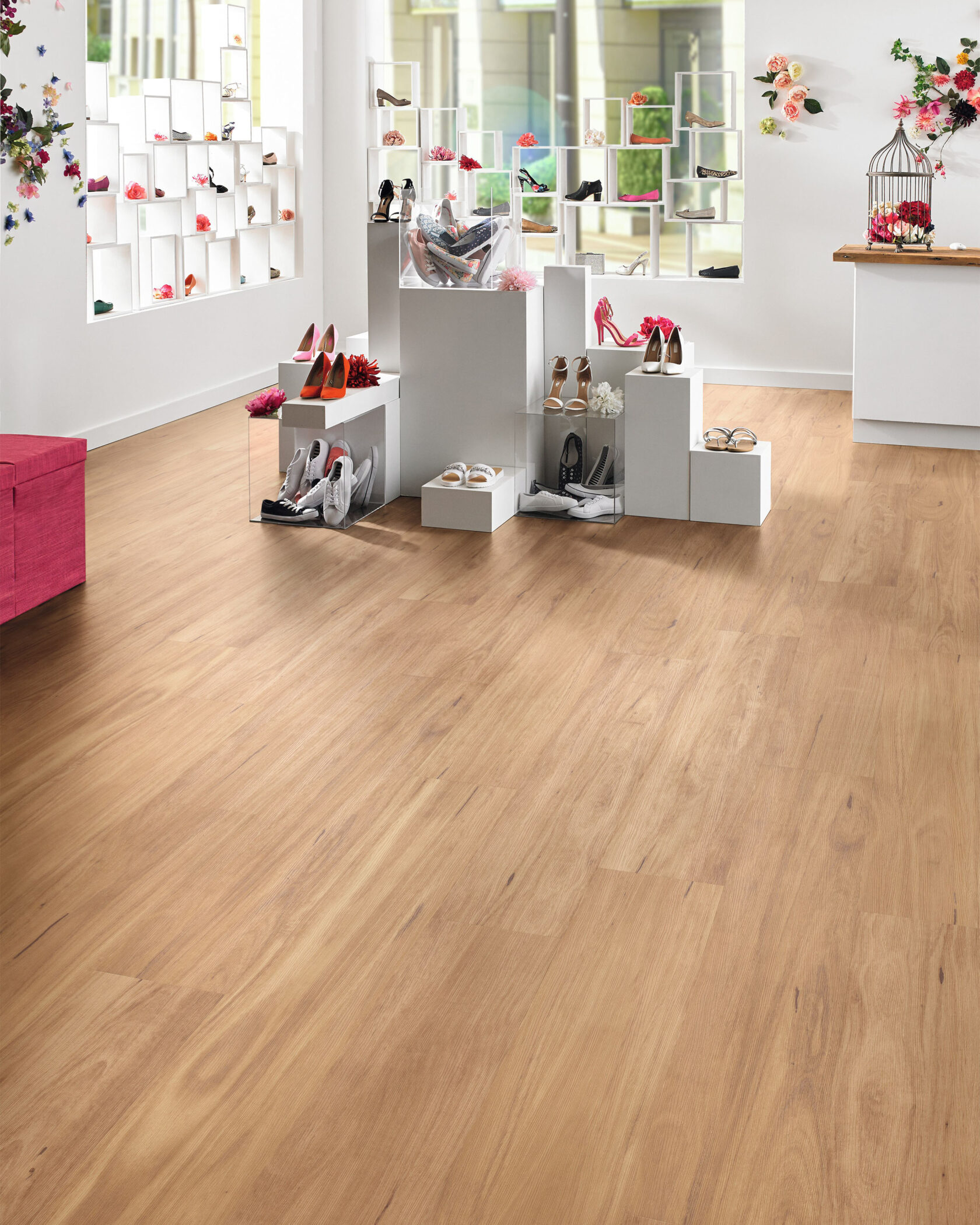 Looselay Longboards Vinyl Plank – Lifestyle Image 5 | Floorworld