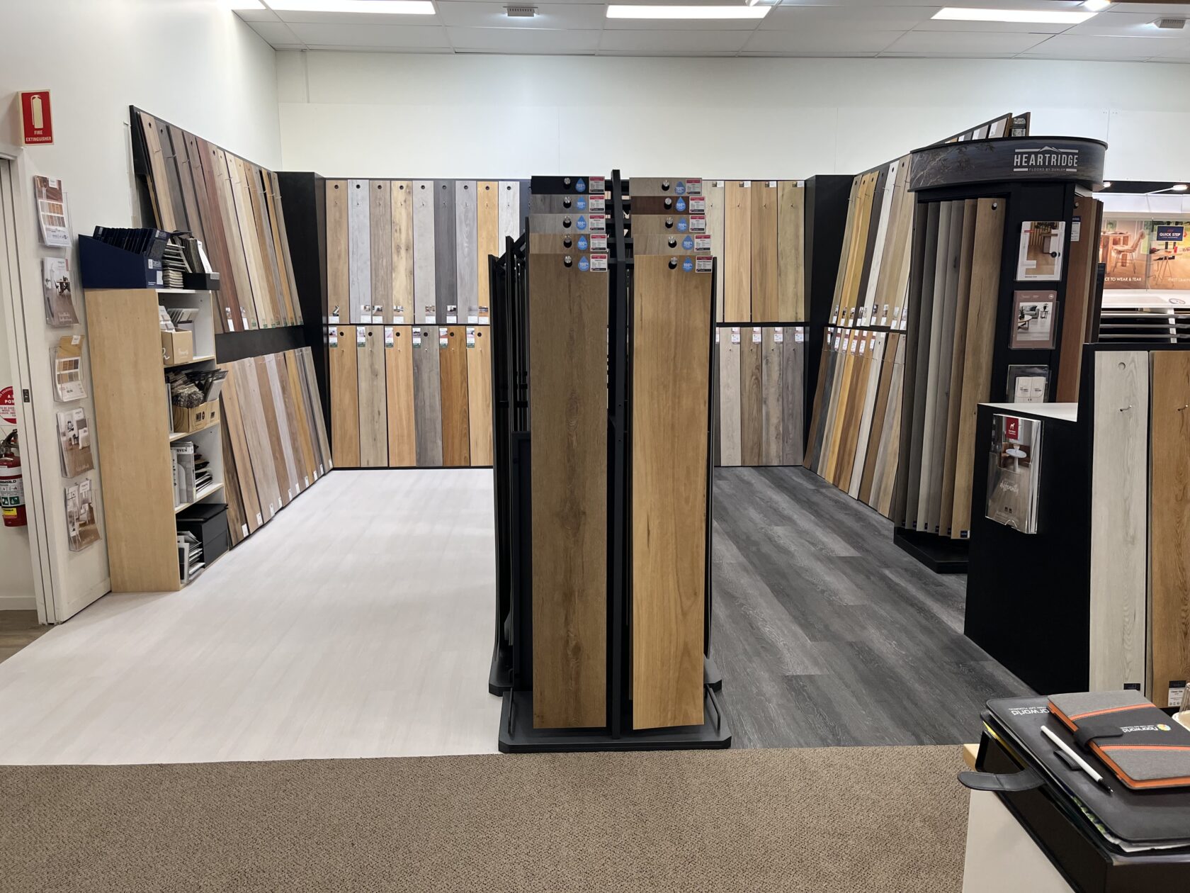 store-north-lakes-floorworld-interior